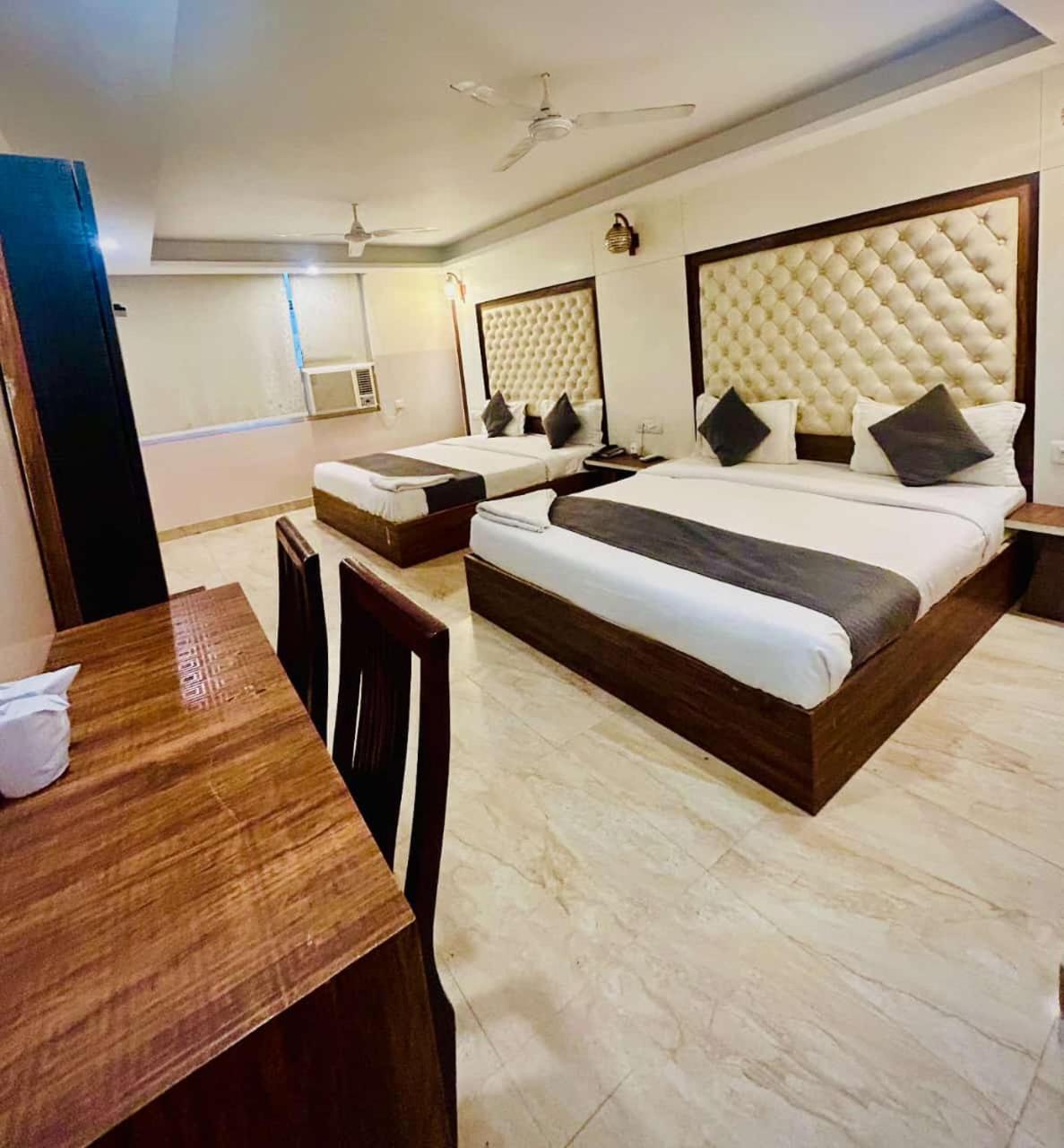 Hotel Airport City New Delhi Exterior foto