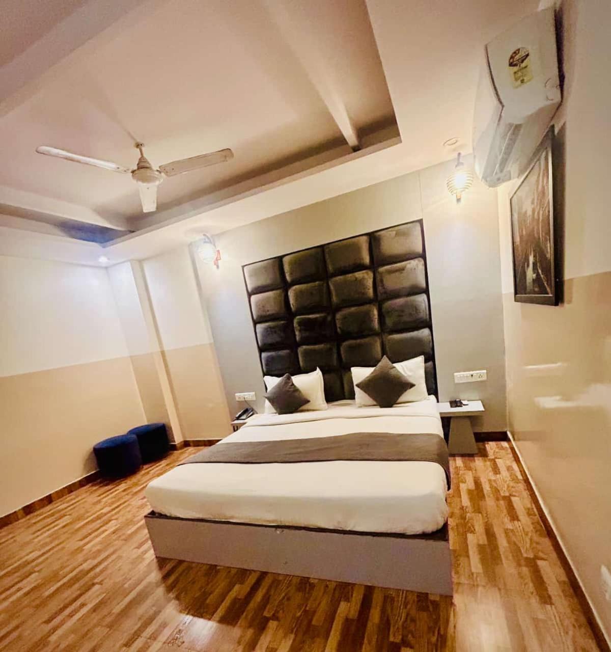 Hotel Airport City New Delhi Exterior foto