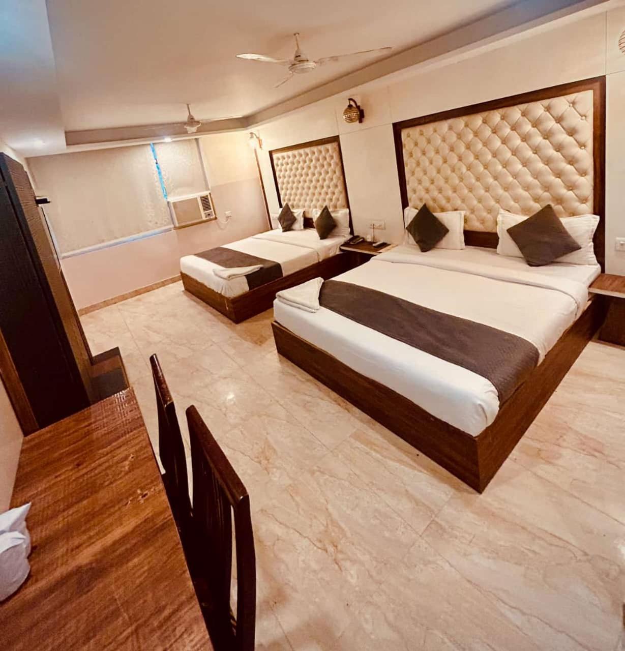 Hotel Airport City New Delhi Exterior foto