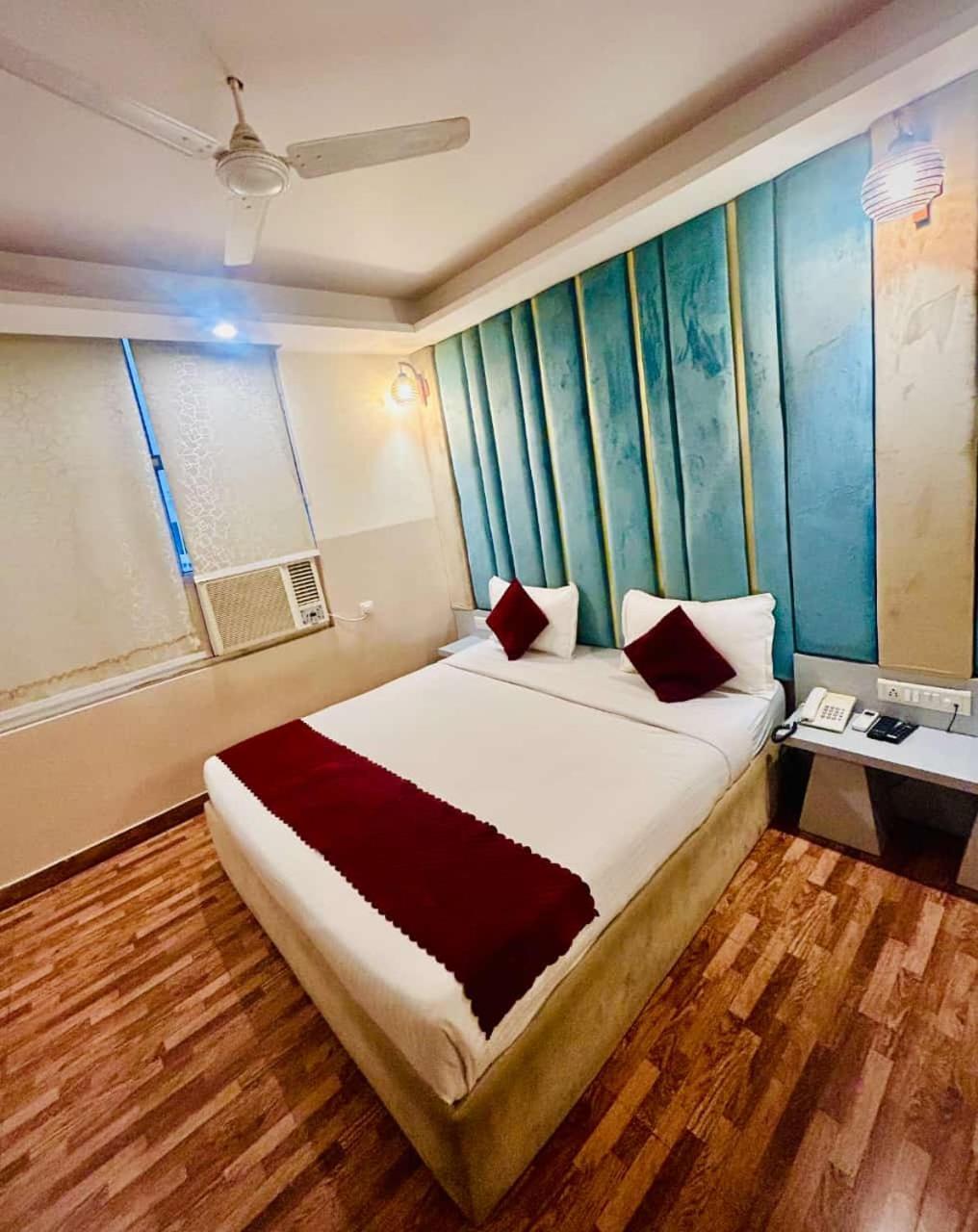 Hotel Airport City New Delhi Exterior foto